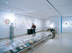 2002-12_nagahara_exhibition3.jpg